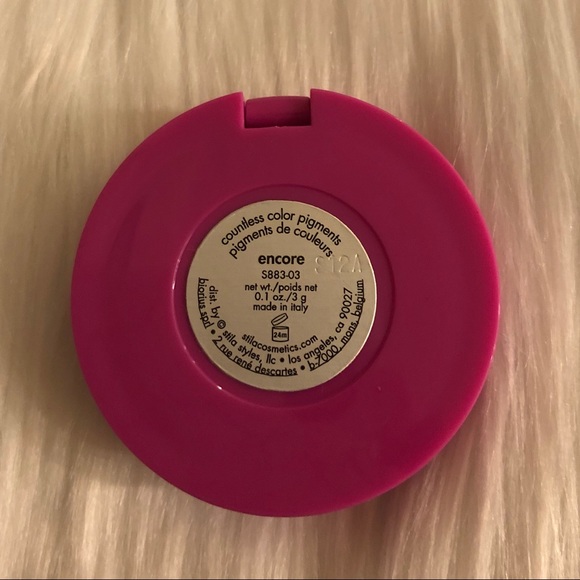 Stila Countless Color Pressed Pigments Eyeshadow Bundle - Picture 10 of 16